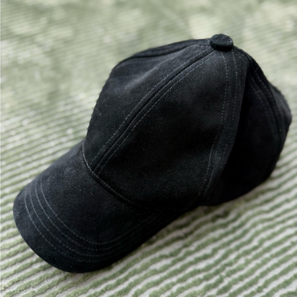 Men’s Black Suede Baseball Cap